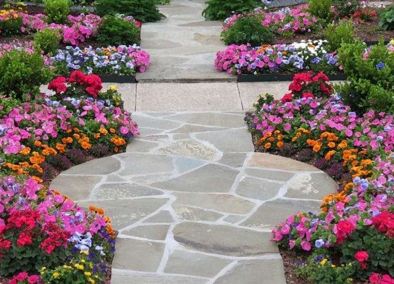 10 ideas for decorating your front yard becoration