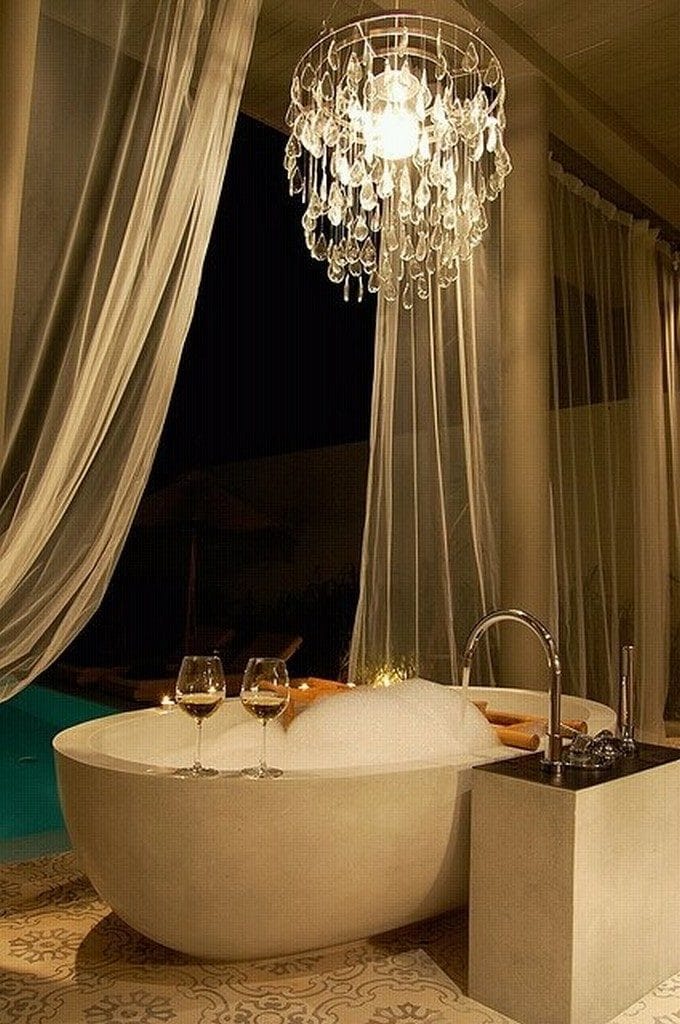 Ideas for preparing a romantic bath decoration – becoration