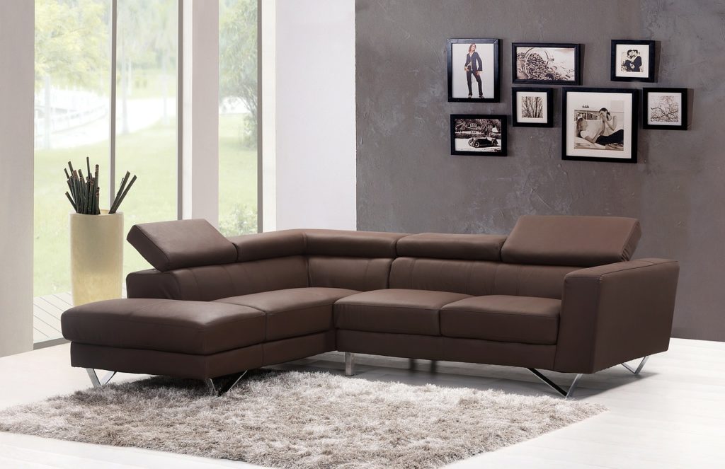 sofa-184555_1280